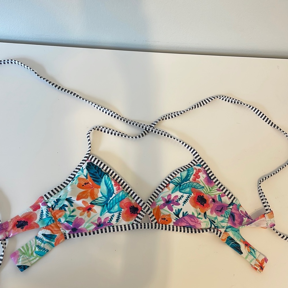 Flower bikini top